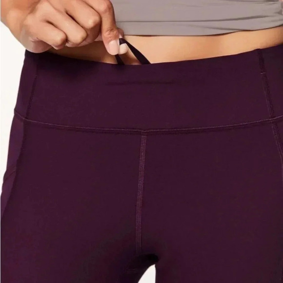 Lululemon sz 4 Tight Stuff Tight II (25") Dark Adobe great like new condition - Picture 9 of 13